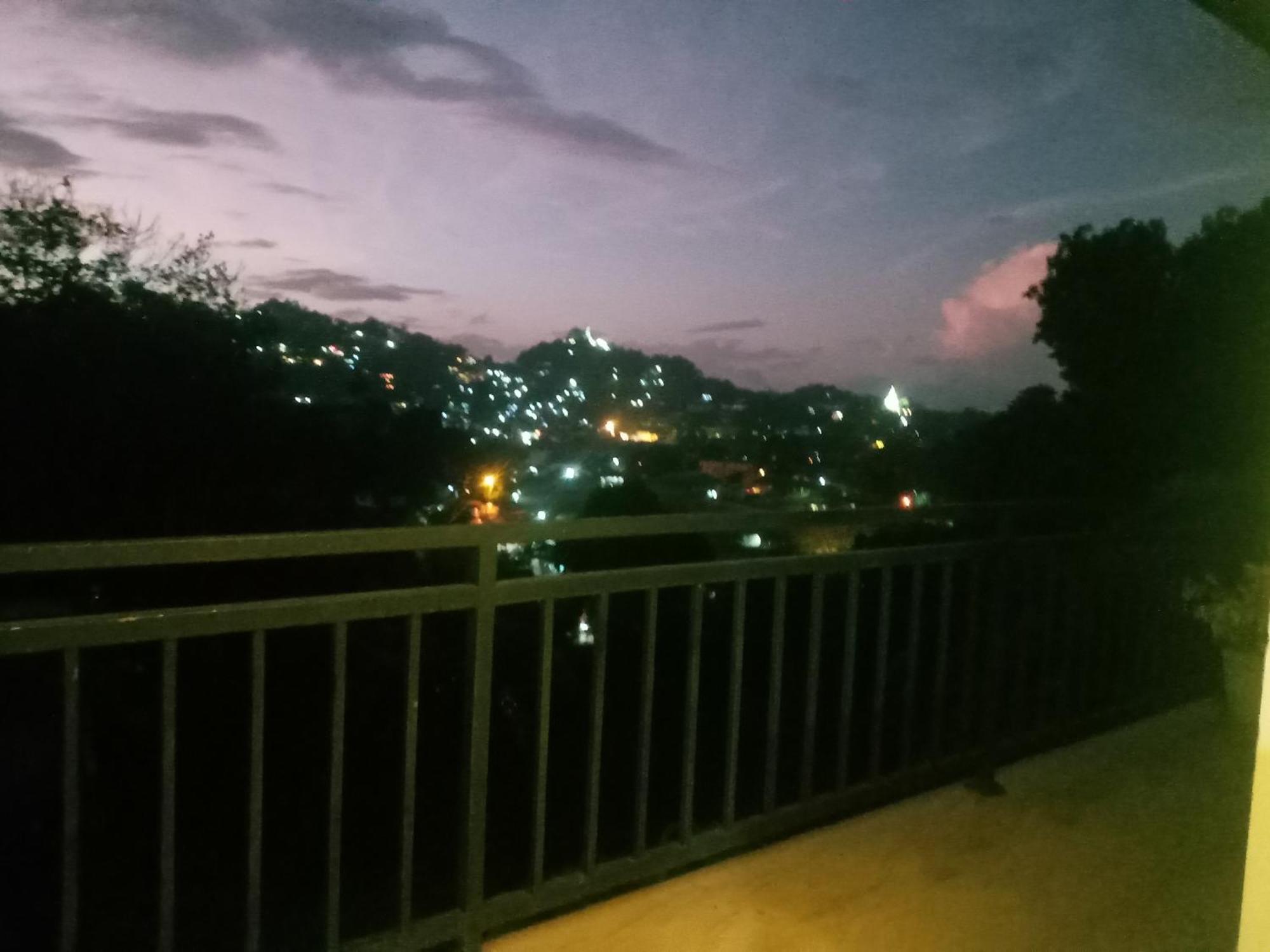 Kelum Homestay Kandy Bagian luar foto