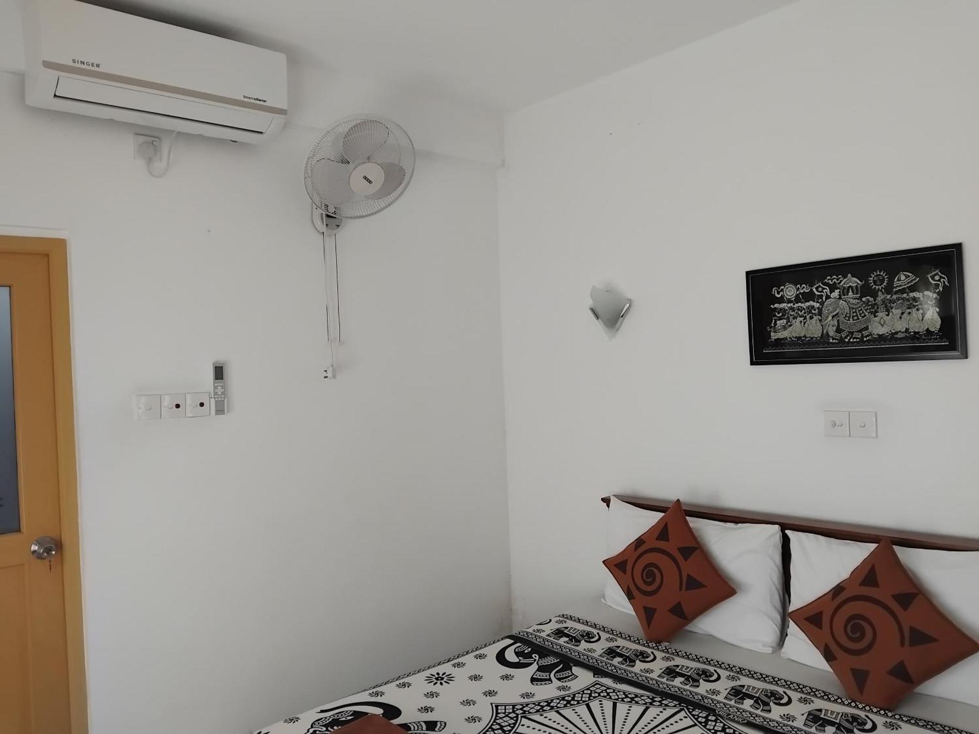 Kelum Homestay Kandy Bagian luar foto