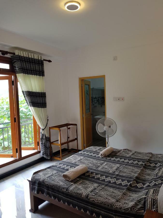 Kelum Homestay Kandy Bagian luar foto
