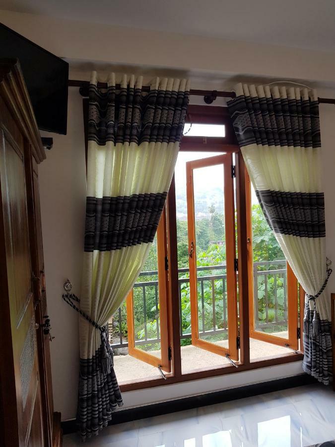 Kelum Homestay Kandy Bagian luar foto